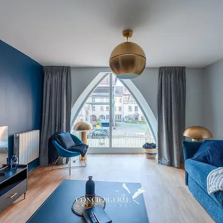 Outre-mer - In Center Of