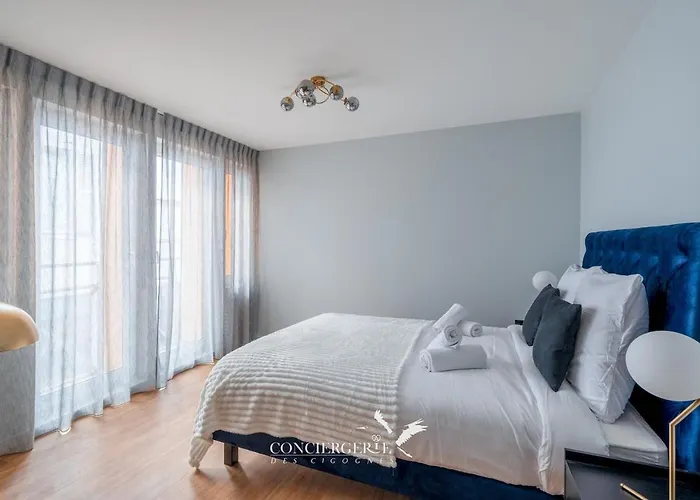 Daire Outre-mer - In Center Of *